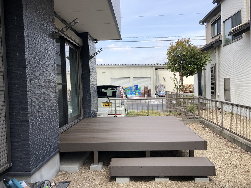 樹ら楽ステージ ステップ付き